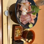 Tate waki - きんめ(炙り)、さわら(炙り)、真鯛、水蛸、