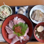 天橋立市場食堂街 - 特上海鮮丼1500円　