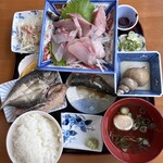 天橋立市場食堂街 - お刺身定食1800円