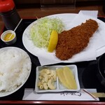 とん食っ食 - とんかつ定食