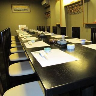 接待などに個室をご利用いただけます。