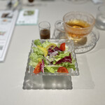 YOTSUBA TEA - ランチセットのサラダ。ドレッシングが別添えなのが嬉しい