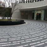 アクアヴィット - 左手には駐車場　お店の前に車寄せあり