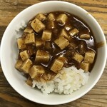 拉麺みやち家 - ランチタイムサービスでセルフ麻婆丼