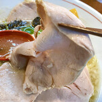 拉麺 イチバノナカ - しっとり柔らかなチャーシュー