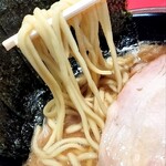 横浜ラーメン 真砂家 - 麺リフト