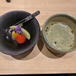 Umeda Sushi Yokota - 最後はお抹茶で