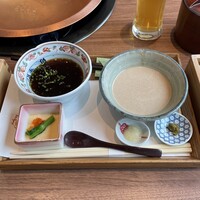 しゃぶしゃぶと焼肉 わにく ミッドランドスクエア店 - 自家製の卵豆腐とポン酢､ごまだれ