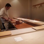 鮨とみなか - カウンターは6席～7席