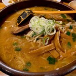 博士ラーメン別館 ＆ HAKASE Thai 博士レストラン本店 - 