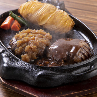 《当店名物》黒毛和牛100％ハンバーグ