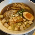 麺屋 日出次 - サバ節中華そば