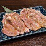 Nihombashi Ningyouchou Yakiniku Keyaki - 手羽の開き