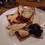 バルヨバナシ - チーズ３種