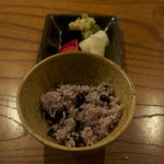 魚菜料理 縄屋 - 黒豆御飯と香の物