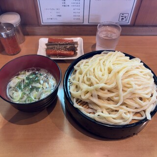 粉家 - 料理写真:"鶏塩つけ汁うどん(大盛)"950円と"きんぴら"150円♪