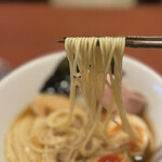 酒肴場 屯 - 三河屋製麺のツルパツ細ストレート麺