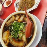 新福菜館 - ラーメン並と焼飯小のセット(キムチは唐揚げセットの物です)