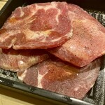 焼肉ホルモン りんご苑 - 