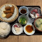 Sakana Shokudou Kiteretsu - カキフライと刺身（ご飯大盛り）