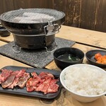 Shichirin Yakiniku Anan - カルビ・ハラミ定食1078円