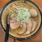 Menya Tsukushi - 味噌チャーシュー煮玉子ラーメン