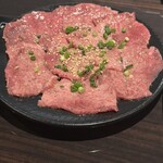 焼肉酒家 傳々 - 