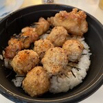 五反田 信濃屋 - 焼鳥丼　つくね多め