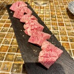 杏樹亭 - 和牛 たん元 厚切り