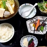 割烹かわぐち - カニを食べ終わると定食を出してくれます