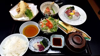 Kappou Kawaguchi - 新湊の恵み膳（2,750円）