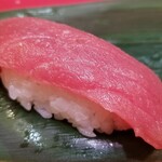 Tachigui Sakura Zushi - 本マ・赤。