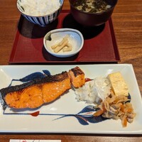 圓 弁柄 渋谷ストリーム - 