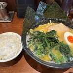 横浜らーめん 壱八家 ゆめが丘店 - 