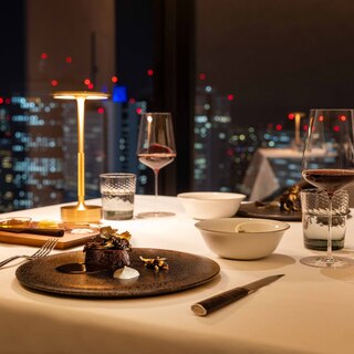 320x320_square_e571128d24f51c1