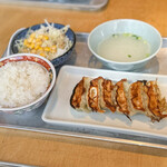 ひとくち餃子ストライク - 焼餃子ハーフ定食☆