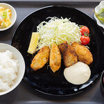 牡蠣と肉 宴 - 広島産カキフライ定食