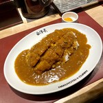 旨辛カレー専門店 白洋亭 - とんかつカレー 温泉たまご トッピング