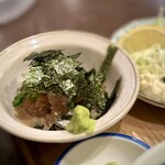 Tokyo Ajifurai - 胡麻鯖ならぬ胡麻鯵。身質に弾力があって、これは美味しい〜！
                        大好きな味♪