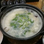 茶鍋cafe saryo - 鶏つくねと塩麹のコラーゲン茶鍋