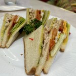 LE SALON DE NINA'S - 