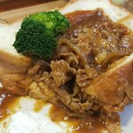 キッチン ブルー グローブ - かろうじて耐えていますが・・