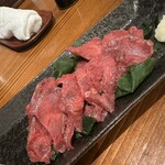 Okonomiyaki Gojappe - 馬刺し