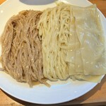 Rikidou - 右端が凄平麺←トッピング200円