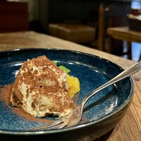 シャイニーアウル 表参道 - 