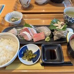 平戸瀬戸市場 レストラン - 