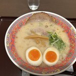 支那そば 北熊 - 味玉入り北熊ラーメン1100円