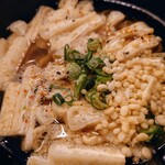 坂出 - 令和6年2月 店内飲食営業時間(10:00〜14:30)
きざみうどん定食 税込700円
きざみうどん、かやくご飯、漬けもの