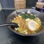 中国手打拉麺 馬賊 - ラーメン¥850