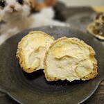 Patisserie サガエサン - たっぷりのカスタードクリームが！( *´艸｀)